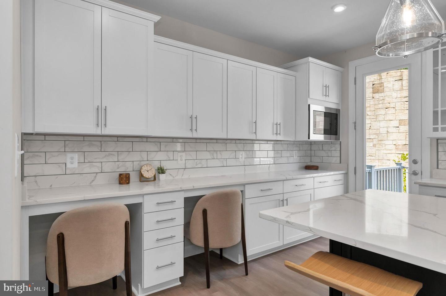 2820 HOKIE LN, ALEXANDRIA, Virginia 22306, 3 Bedrooms Bedrooms, 8 Rooms Rooms,2 BathroomsBathrooms,Residential,For sale,2820 HOKIE LN,VAFX2257886 MLS # VAFX2257886