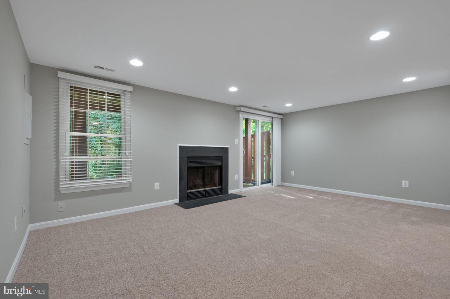 7212 LENSFIELD CT, ALEXANDRIA, Virginia 22315, 3 Bedrooms Bedrooms, ,2 BathroomsBathrooms,Residential,For sale,7212 LENSFIELD CT,VAFX2257912 MLS # VAFX2257912