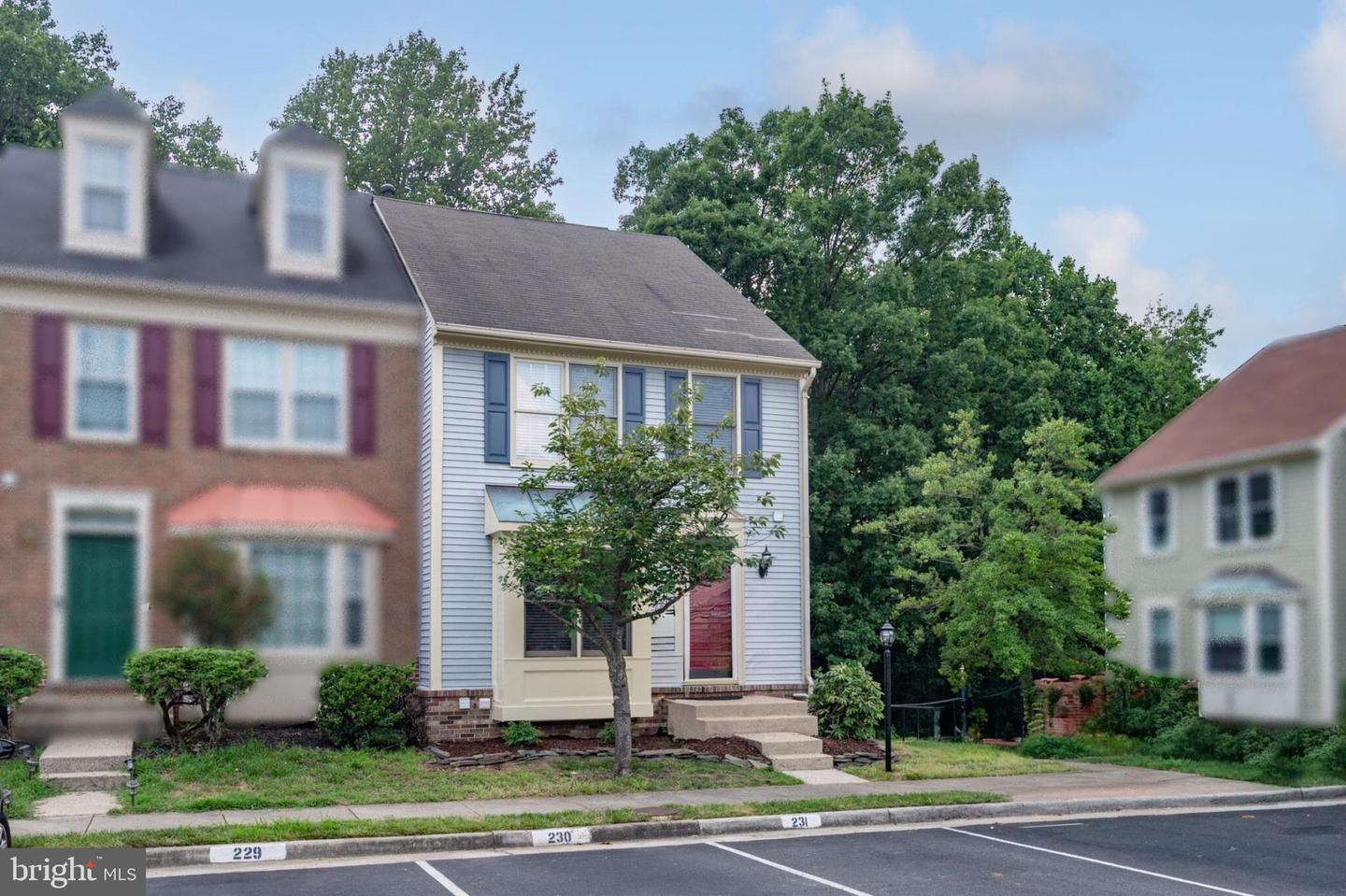 7212 LENSFIELD CT, ALEXANDRIA, Virginia 22315, 3 Bedrooms Bedrooms, ,2 BathroomsBathrooms,Residential,For sale,7212 LENSFIELD CT,VAFX2257912 MLS # VAFX2257912
