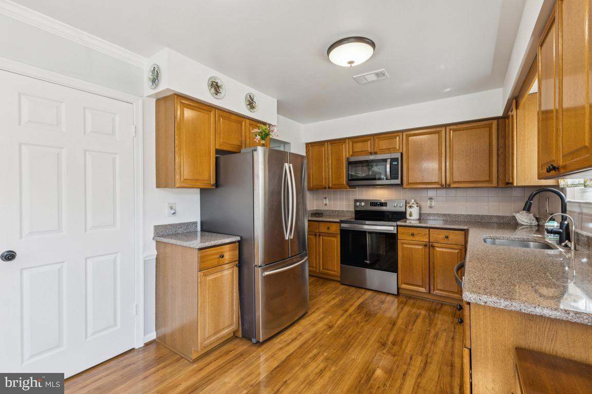 14047 LESTRIC LN, WOODBRIDGE, Virginia 22193, 3 Bedrooms Bedrooms, ,2 BathroomsBathrooms,Residential,For sale,14047 LESTRIC LN,VAPW2100134 MLS # VAPW2100134