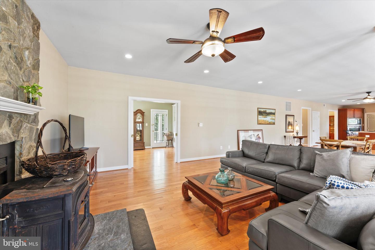 6229 ENON SCHOOL RD, MARSHALL, Virginia 20115, 4 Bedrooms Bedrooms, ,5 BathroomsBathrooms,Residential,For sale,6229 ENON SCHOOL RD,VAFQ2017642 MLS # VAFQ2017642