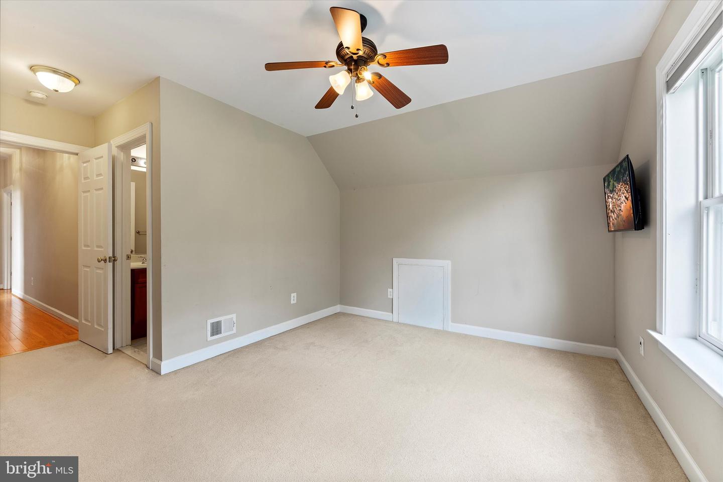 6229 ENON SCHOOL RD, MARSHALL, Virginia 20115, 4 Bedrooms Bedrooms, ,5 BathroomsBathrooms,Residential,For sale,6229 ENON SCHOOL RD,VAFQ2017642 MLS # VAFQ2017642
