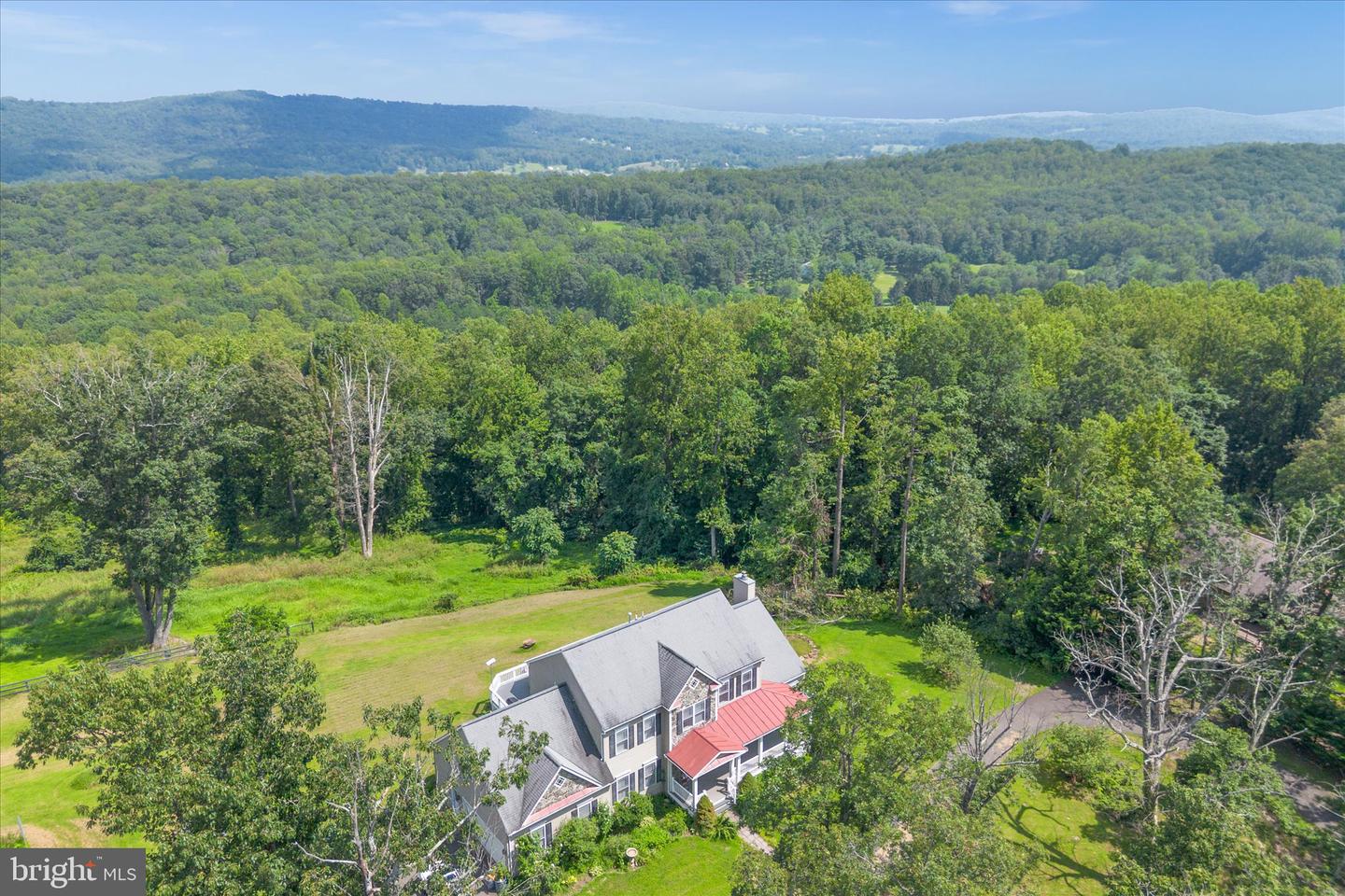 6229 ENON SCHOOL RD, MARSHALL, Virginia 20115, 4 Bedrooms Bedrooms, ,5 BathroomsBathrooms,Residential,For sale,6229 ENON SCHOOL RD,VAFQ2017642 MLS # VAFQ2017642