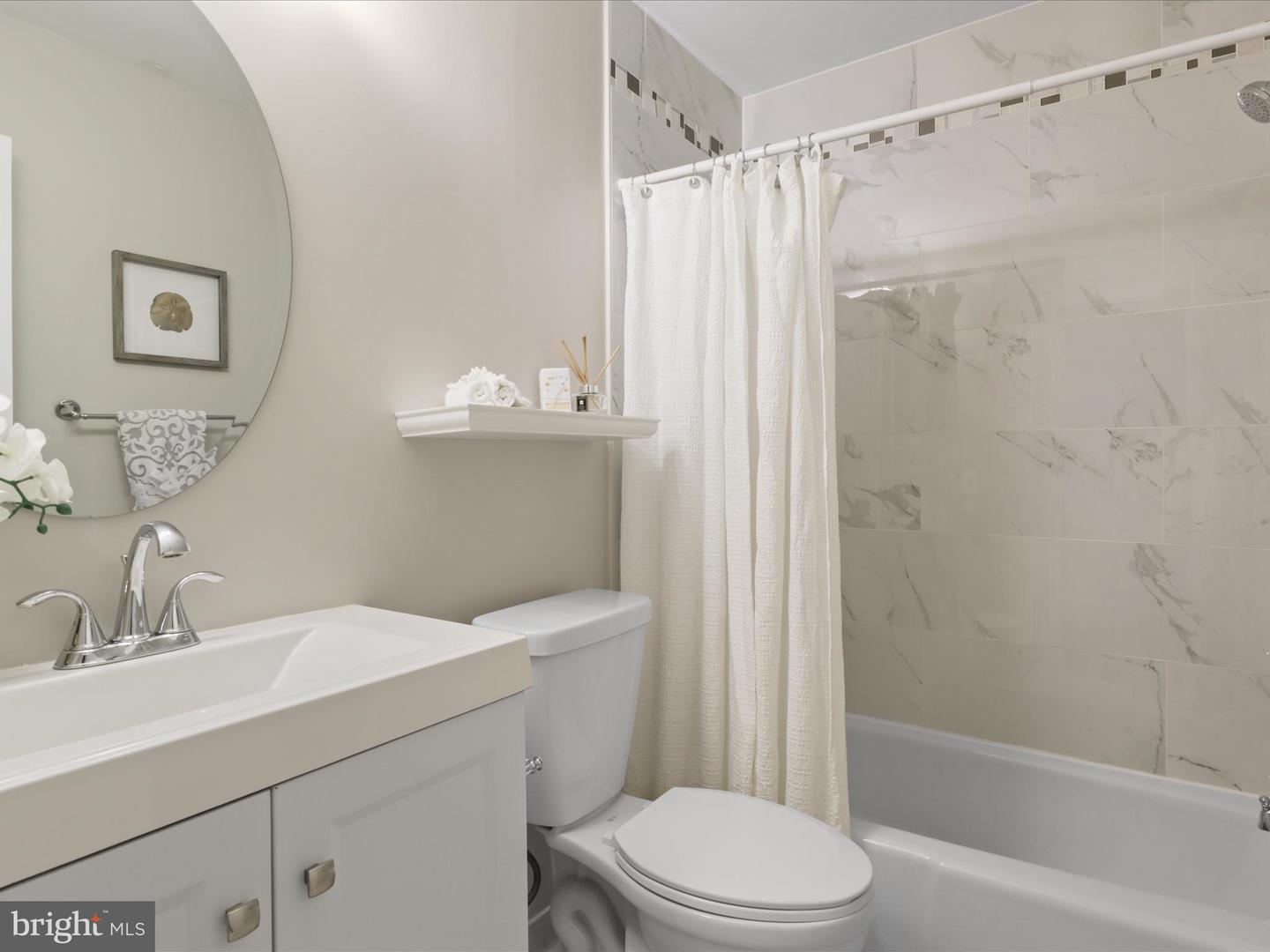 9903 FINIAN CT, VIENNA, Virginia 22181, 4 Bedrooms Bedrooms, 11 Rooms Rooms,3 BathroomsBathrooms,Residential,For sale,9903 FINIAN CT,VAFX2257938 MLS # VAFX2257938