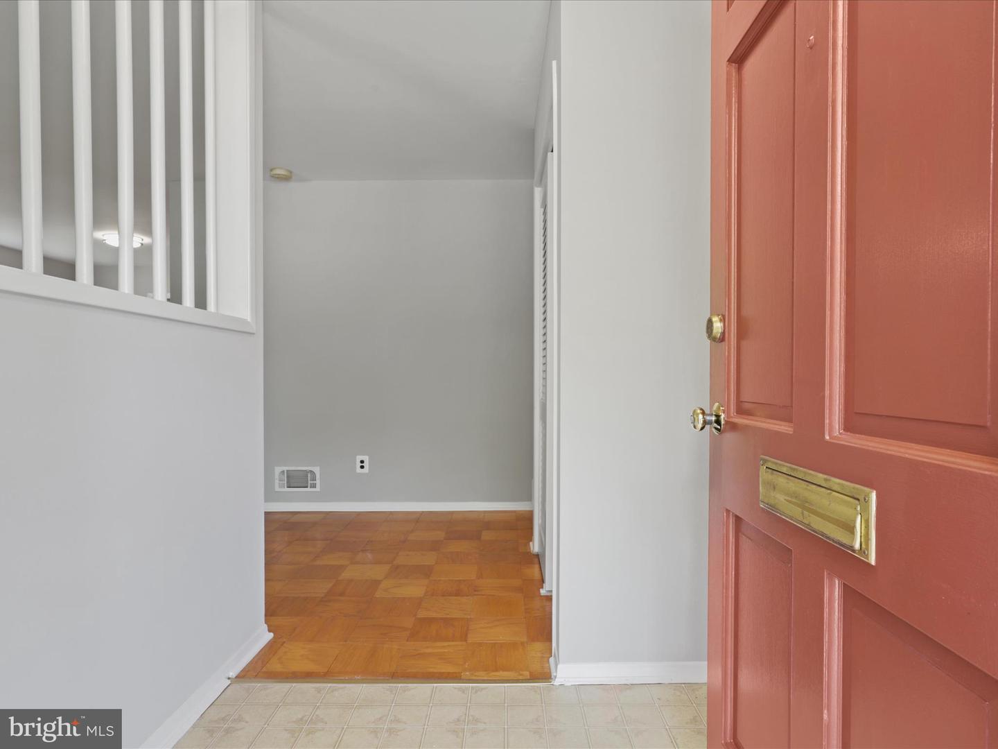 7107 GALESVILLE PL, ANNANDALE, Virginia 22003, 4 Bedrooms Bedrooms, 15 Rooms Rooms,2 BathroomsBathrooms,Residential,For sale,7107 GALESVILLE PL,VAFX2257942 MLS # VAFX2257942