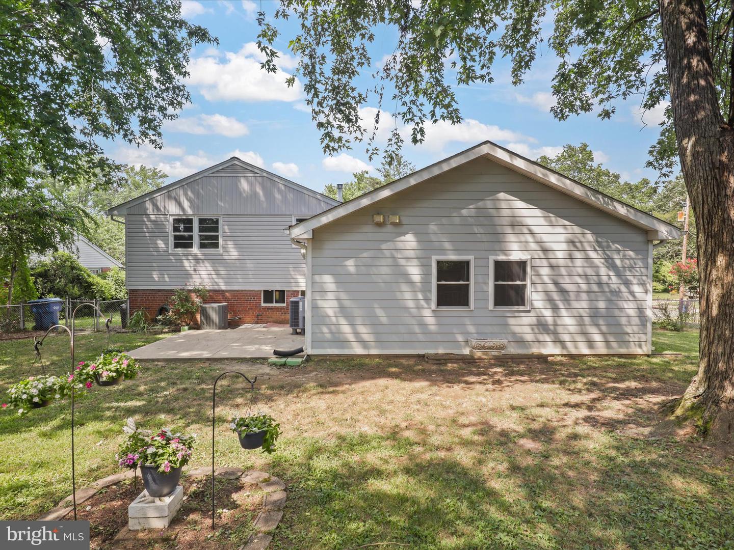 7107 GALESVILLE PL, ANNANDALE, Virginia 22003, 4 Bedrooms Bedrooms, 15 Rooms Rooms,2 BathroomsBathrooms,Residential,For sale,7107 GALESVILLE PL,VAFX2257942 MLS # VAFX2257942