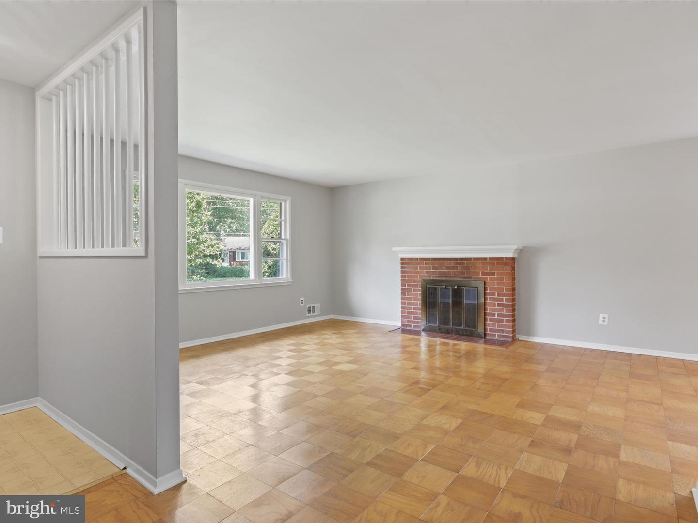 7107 GALESVILLE PL, ANNANDALE, Virginia 22003, 4 Bedrooms Bedrooms, 15 Rooms Rooms,2 BathroomsBathrooms,Residential,For sale,7107 GALESVILLE PL,VAFX2257942 MLS # VAFX2257942