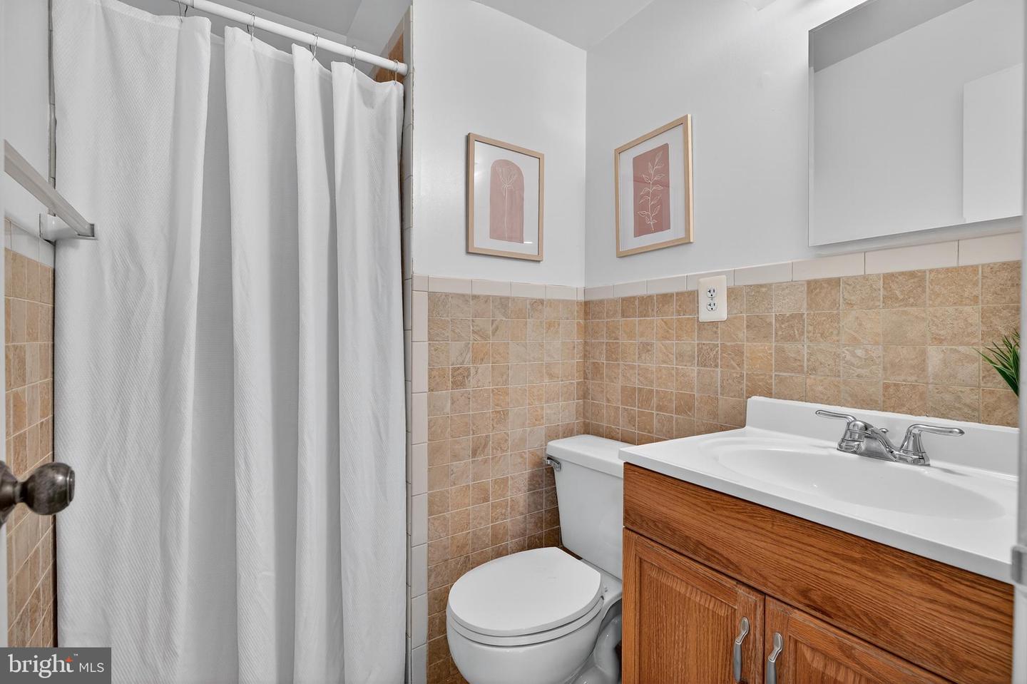 4953 ORISKANY DR, ANNANDALE, Virginia 22003, 3 Bedrooms Bedrooms, ,3 BathroomsBathrooms,Residential,For sale,4953 ORISKANY DR,VAFX2257962 MLS # VAFX2257962