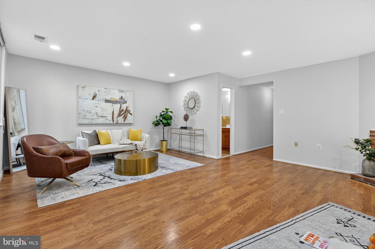 4953 ORISKANY DR, ANNANDALE, Virginia 22003, 3 Bedrooms Bedrooms, ,3 BathroomsBathrooms,Residential,For sale,4953 ORISKANY DR,VAFX2257962 MLS # VAFX2257962