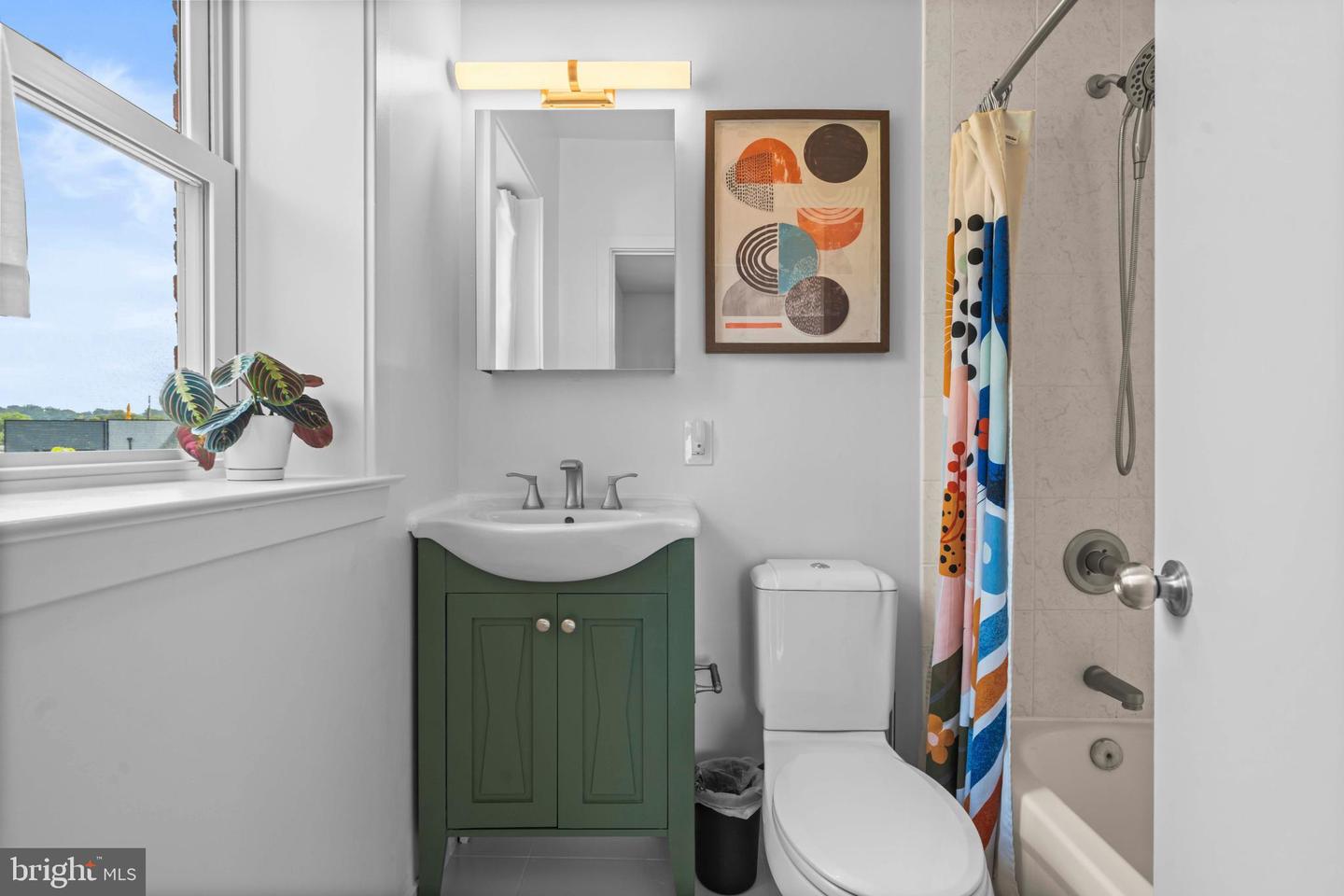 3534 10TH ST NW #450, WASHINGTON, District Of Columbia 20010, 1 Bedroom Bedrooms, ,1 BathroomBathrooms,Residential,For sale,3534 10TH ST NW #450,DCDC2212404 MLS # DCDC2212404