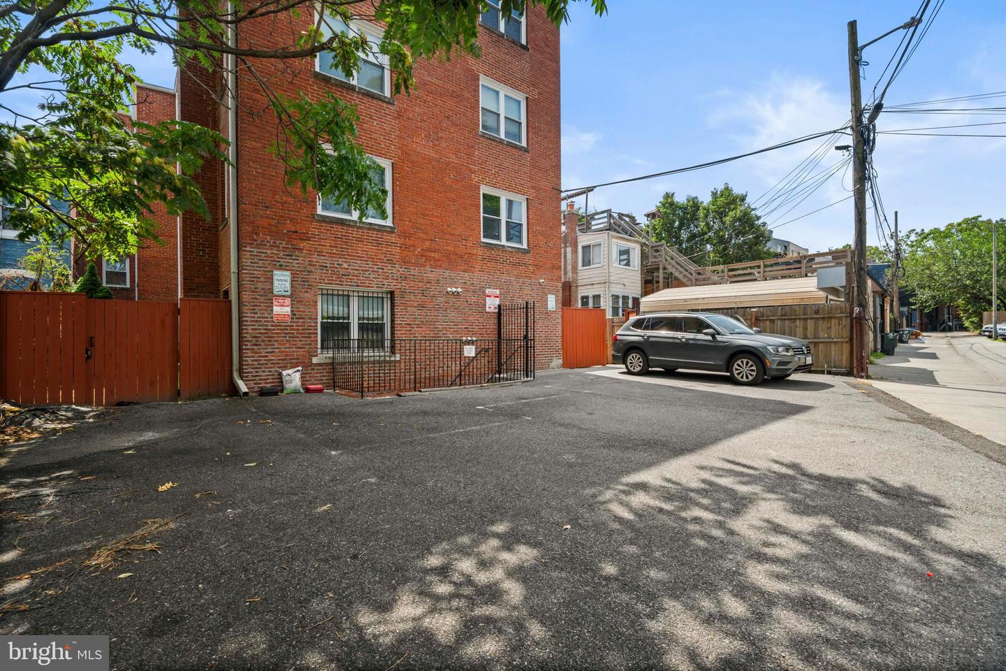 3534 10TH ST NW #450, WASHINGTON, District Of Columbia 20010, 1 Bedroom Bedrooms, ,1 BathroomBathrooms,Residential,For sale,3534 10TH ST NW #450,DCDC2212404 MLS # DCDC2212404