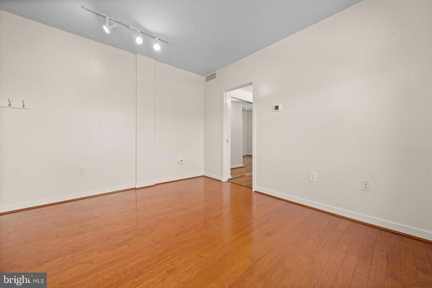 3534 10TH ST NW #450, WASHINGTON, District Of Columbia 20010, 1 Bedroom Bedrooms, ,1 BathroomBathrooms,Residential,For sale,3534 10TH ST NW #450,DCDC2212404 MLS # DCDC2212404