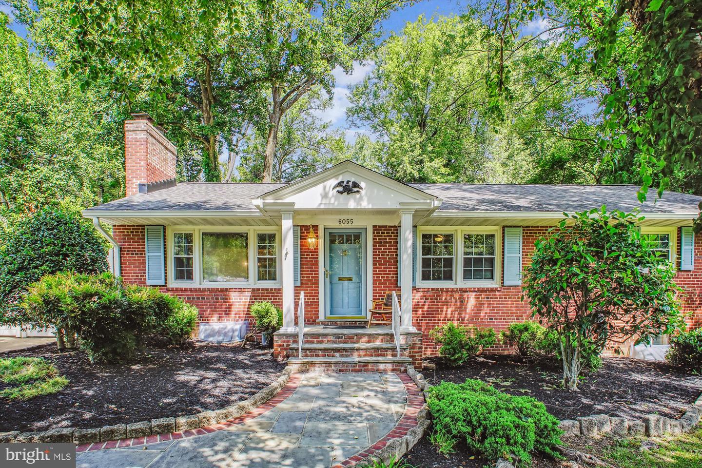 6055 N MORGAN ST, ALEXANDRIA, Virginia 22312, 3 Bedrooms Bedrooms, 6 Rooms Rooms,2 BathroomsBathrooms,Residential,For sale,6055 N MORGAN ST,VAAX2047934 MLS # VAAX2047934