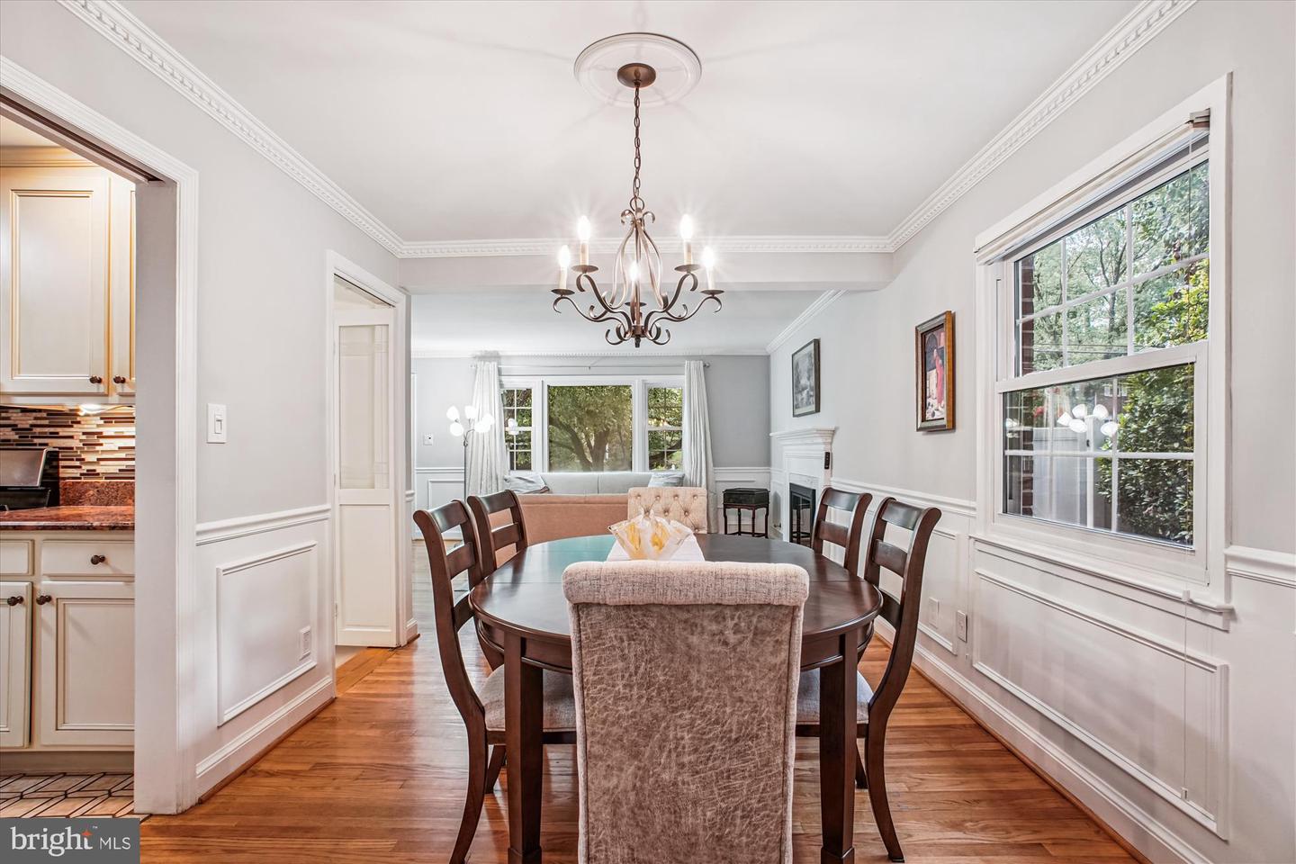 6055 N MORGAN ST, ALEXANDRIA, Virginia 22312, 3 Bedrooms Bedrooms, 6 Rooms Rooms,2 BathroomsBathrooms,Residential,For sale,6055 N MORGAN ST,VAAX2047934 MLS # VAAX2047934