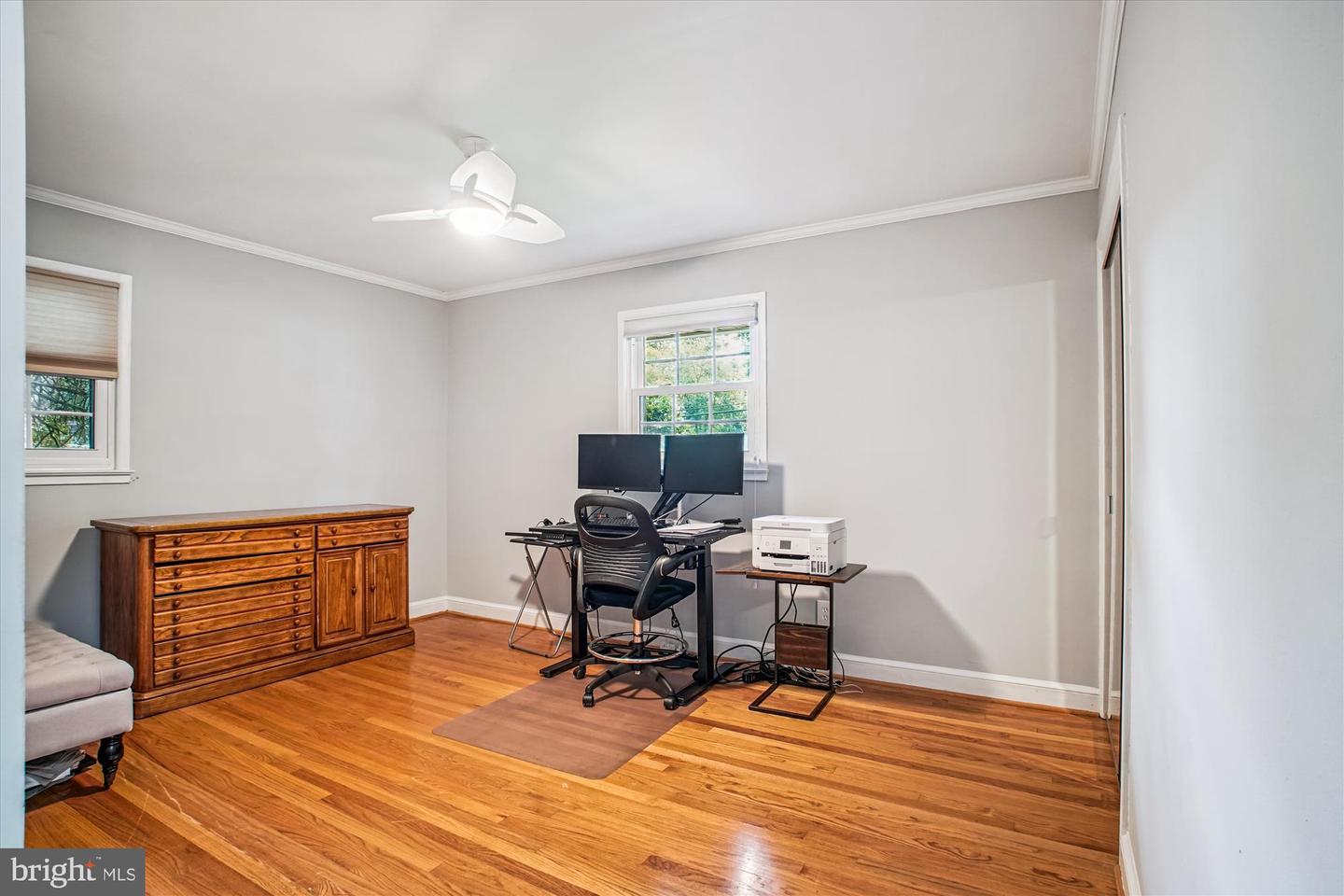 6055 N MORGAN ST, ALEXANDRIA, Virginia 22312, 3 Bedrooms Bedrooms, 6 Rooms Rooms,2 BathroomsBathrooms,Residential,For sale,6055 N MORGAN ST,VAAX2047934 MLS # VAAX2047934