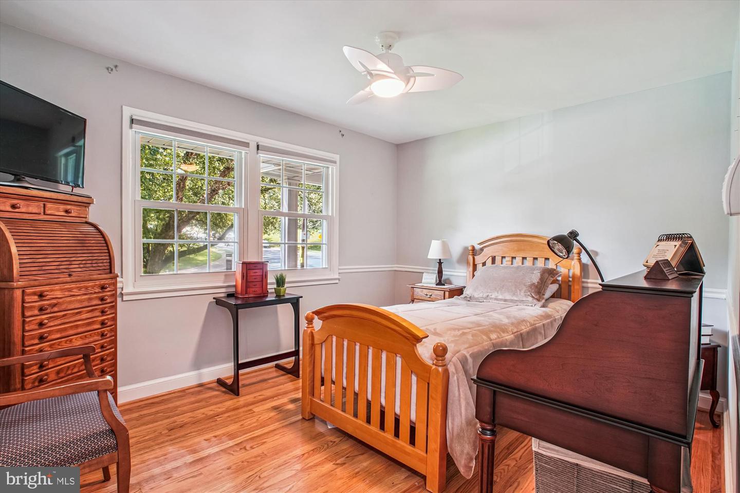 6055 N MORGAN ST, ALEXANDRIA, Virginia 22312, 3 Bedrooms Bedrooms, 6 Rooms Rooms,2 BathroomsBathrooms,Residential,For sale,6055 N MORGAN ST,VAAX2047934 MLS # VAAX2047934