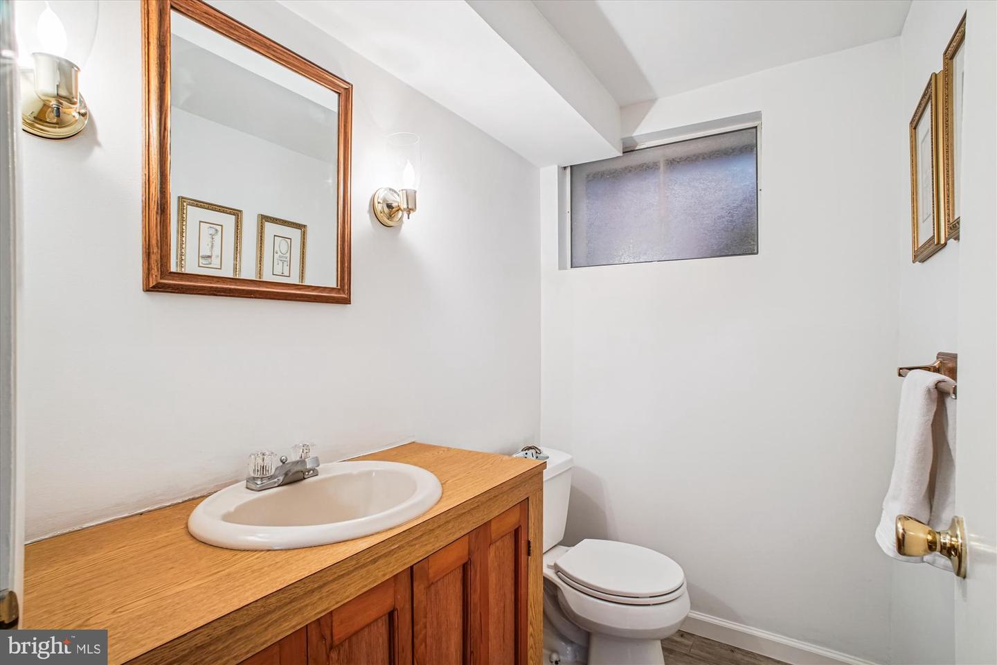 6055 N MORGAN ST, ALEXANDRIA, Virginia 22312, 3 Bedrooms Bedrooms, 6 Rooms Rooms,2 BathroomsBathrooms,Residential,For sale,6055 N MORGAN ST,VAAX2047934 MLS # VAAX2047934