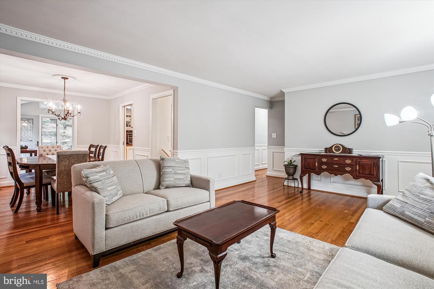6055 N MORGAN ST, ALEXANDRIA, Virginia 22312, 3 Bedrooms Bedrooms, 6 Rooms Rooms,2 BathroomsBathrooms,Residential,For sale,6055 N MORGAN ST,VAAX2047934 MLS # VAAX2047934