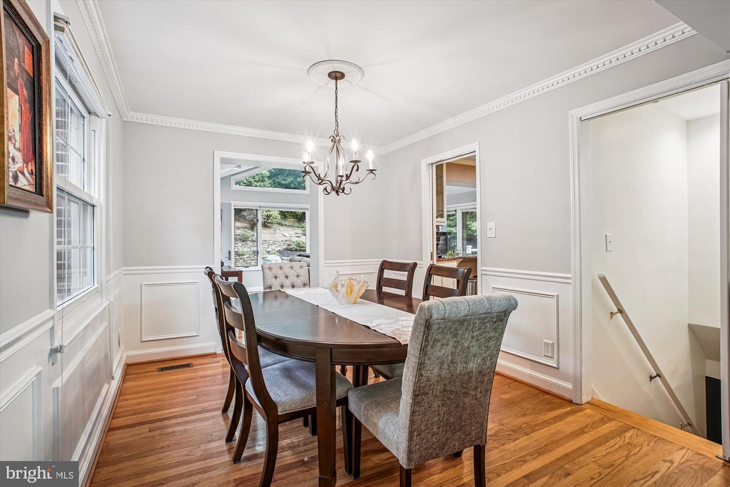 6055 N MORGAN ST, ALEXANDRIA, Virginia 22312, 3 Bedrooms Bedrooms, 6 Rooms Rooms,2 BathroomsBathrooms,Residential,For sale,6055 N MORGAN ST,VAAX2047934 MLS # VAAX2047934