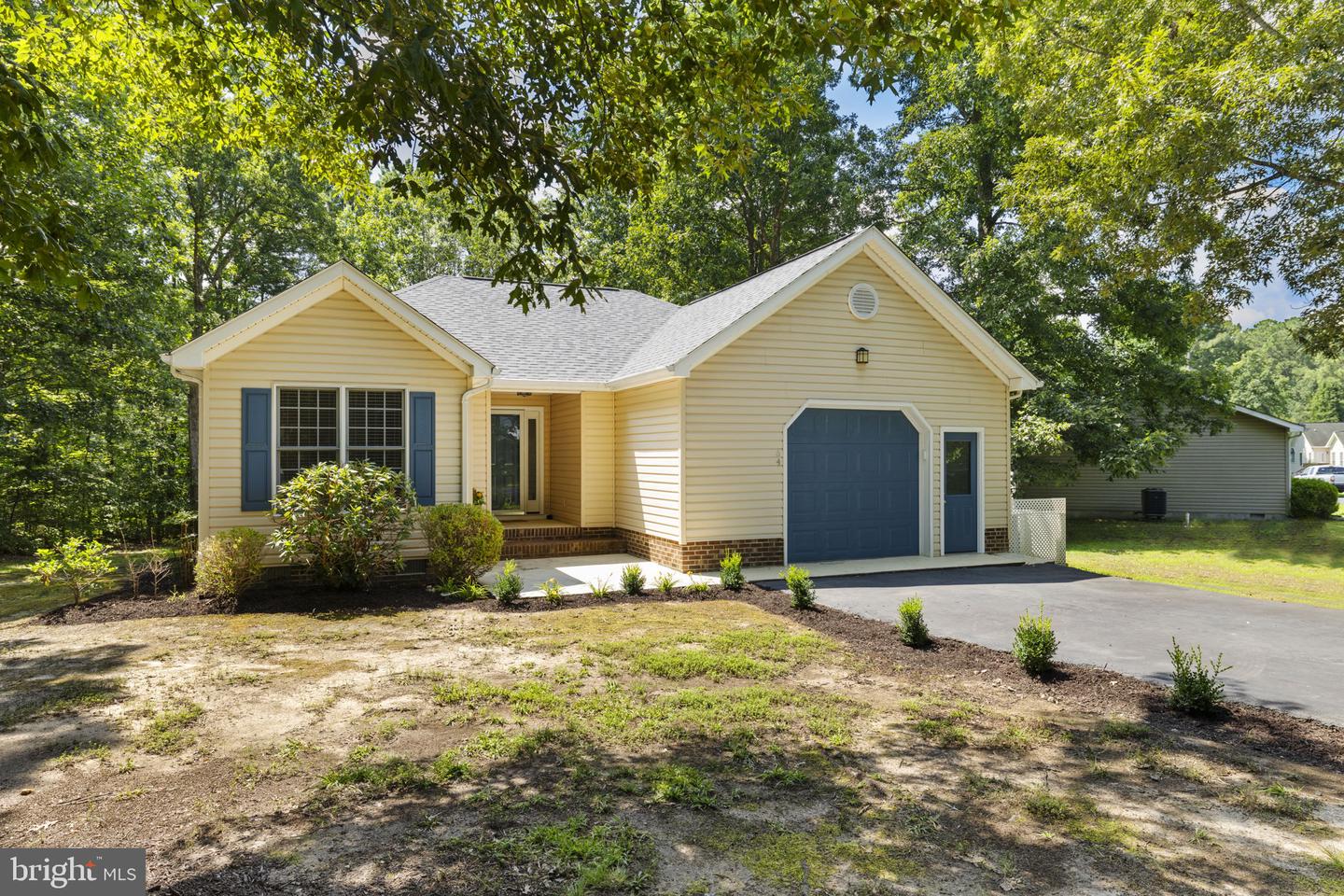 64 BISHOP CV, RUTHER GLEN, Virginia 22546, 3 Bedrooms Bedrooms, ,2 BathroomsBathrooms,Residential,For sale,64 BISHOP CV,VACV2008574 MLS # VACV2008574
