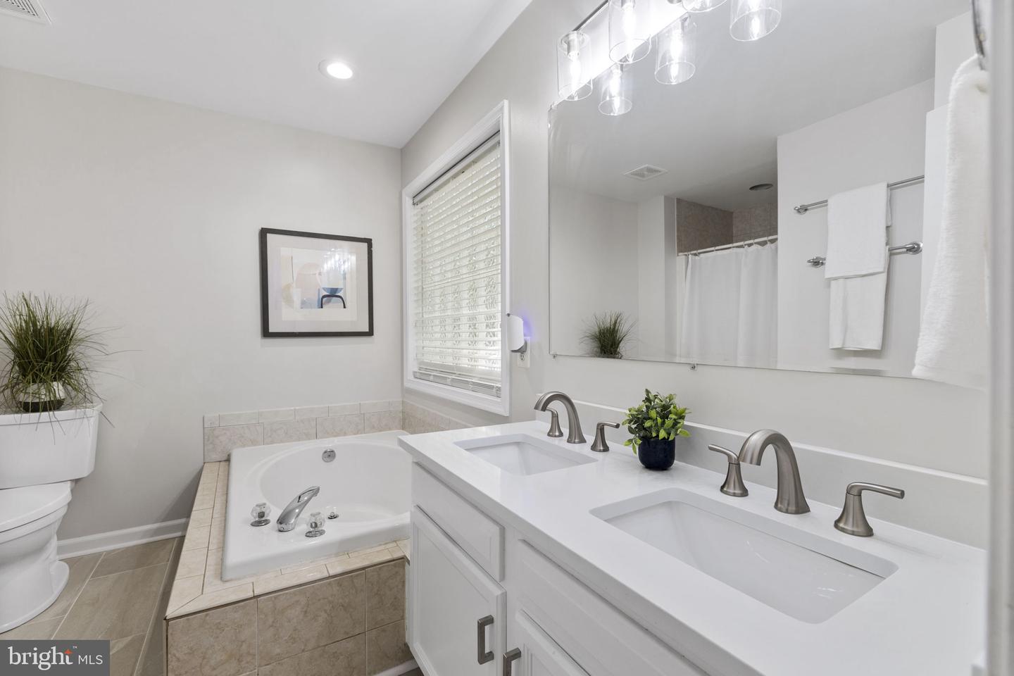 64 BISHOP CV, RUTHER GLEN, Virginia 22546, 3 Bedrooms Bedrooms, ,2 BathroomsBathrooms,Residential,For sale,64 BISHOP CV,VACV2008574 MLS # VACV2008574