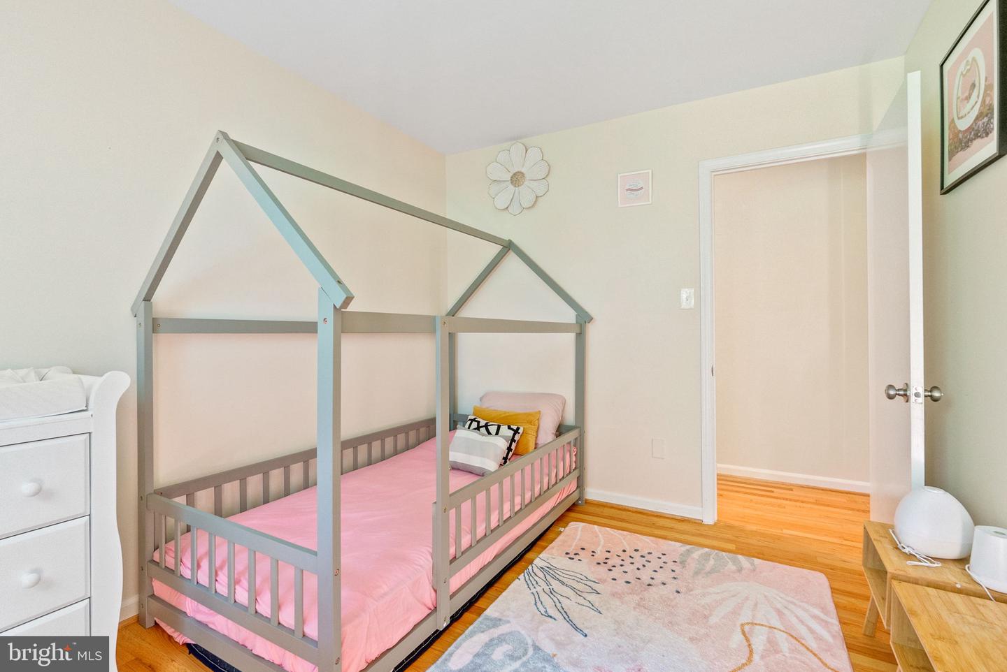 5929 BERKSHIRE CT, ALEXANDRIA, Virginia 22303, 4 Bedrooms Bedrooms, ,3 BathroomsBathrooms,Residential,For sale,5929 BERKSHIRE CT,VAFX2258014 MLS # VAFX2258014