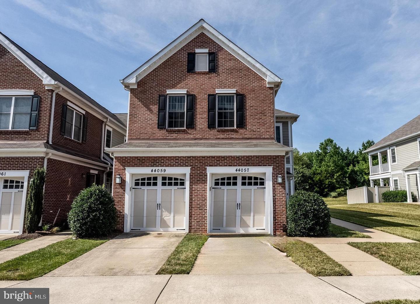44057 VAIRA TER, CHANTILLY, Virginia 20152, 3 Bedrooms Bedrooms, ,2 BathroomsBathrooms,Residential,For sale,44057 VAIRA TER,VALO2103308 MLS # VALO2103308