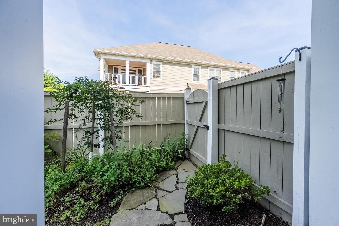 44057 VAIRA TER, CHANTILLY, Virginia 20152, 3 Bedrooms Bedrooms, ,2 BathroomsBathrooms,Residential,For sale,44057 VAIRA TER,VALO2103308 MLS # VALO2103308