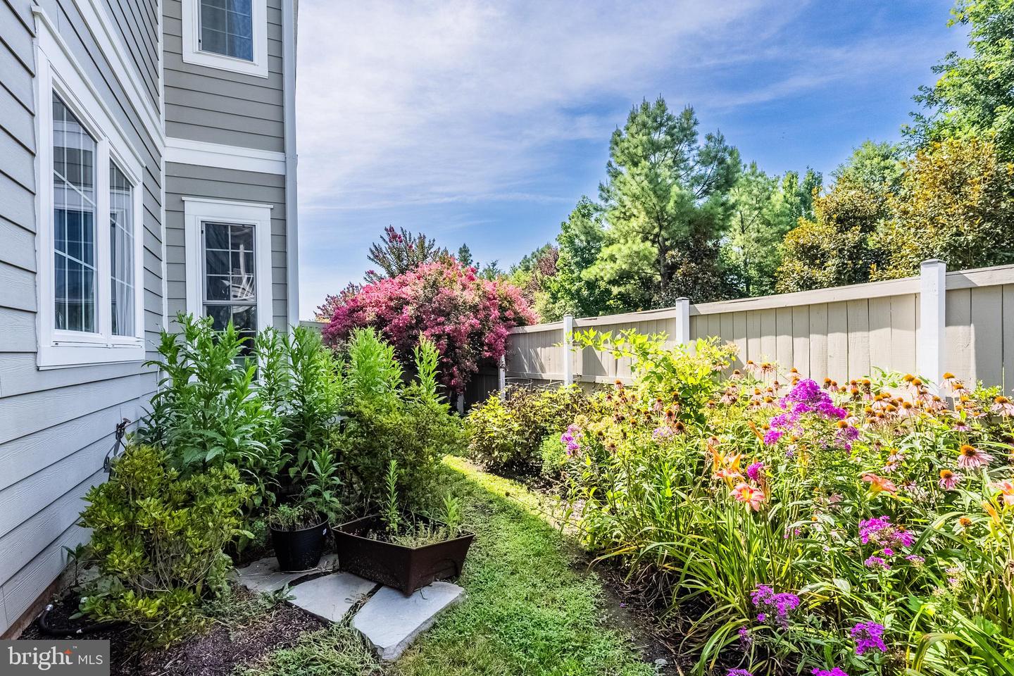 44057 VAIRA TER, CHANTILLY, Virginia 20152, 3 Bedrooms Bedrooms, ,2 BathroomsBathrooms,Residential,For sale,44057 VAIRA TER,VALO2103308 MLS # VALO2103308