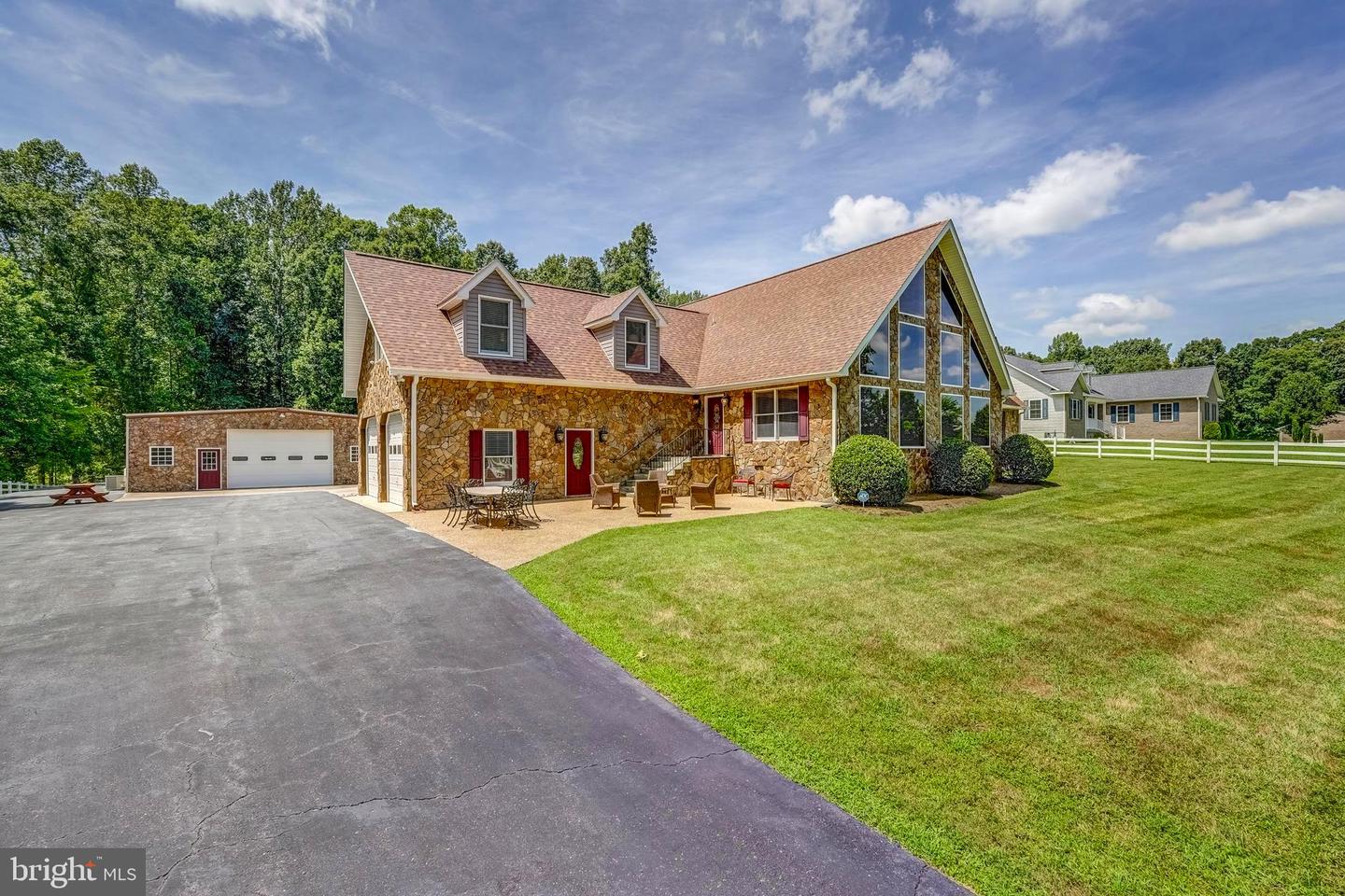 1183 DANIEL RD, LOUISA, Virginia 23093, 5 Bedrooms Bedrooms, 19 Rooms Rooms,3 BathroomsBathrooms,Residential,For sale,1183 DANIEL RD,VALA2008344 MLS # VALA2008344