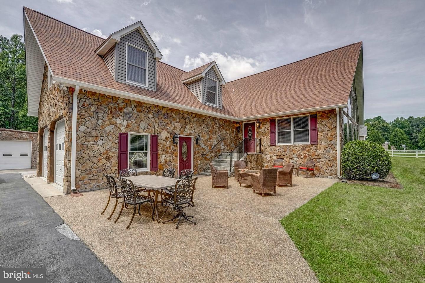 1183 DANIEL RD, LOUISA, Virginia 23093, 5 Bedrooms Bedrooms, 19 Rooms Rooms,3 BathroomsBathrooms,Residential,For sale,1183 DANIEL RD,VALA2008344 MLS # VALA2008344