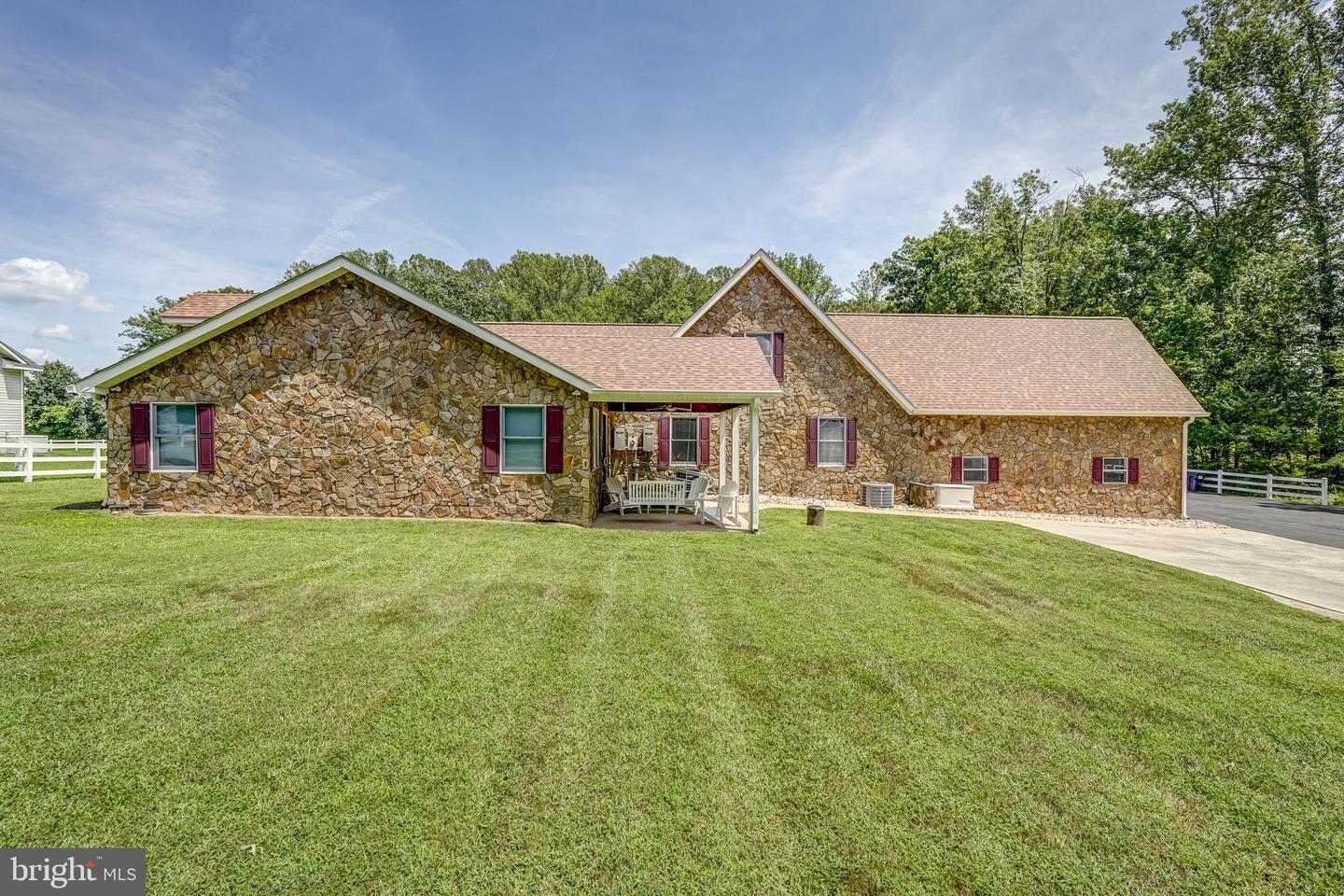 1183 DANIEL RD, LOUISA, Virginia 23093, 5 Bedrooms Bedrooms, 19 Rooms Rooms,3 BathroomsBathrooms,Residential,For sale,1183 DANIEL RD,VALA2008344 MLS # VALA2008344