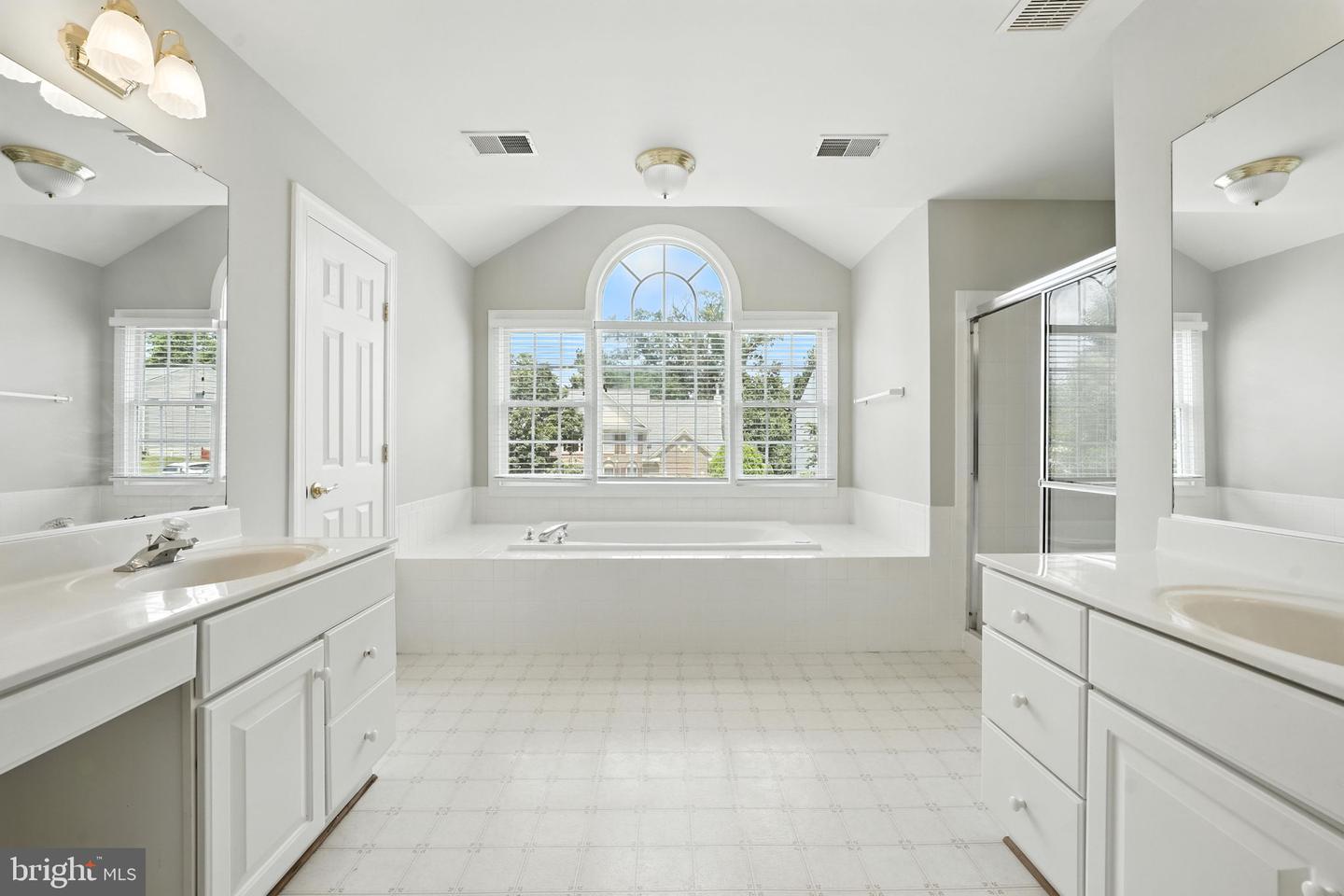 2139 JENNINGS ST, WOODBRIDGE, Virginia 22191, 4 Bedrooms Bedrooms, ,4 BathroomsBathrooms,Residential,For sale,2139 JENNINGS ST,VAPW2100196 MLS # VAPW2100196