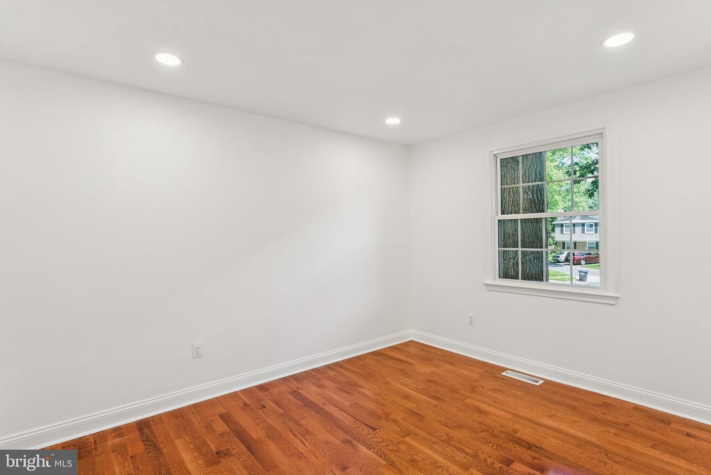 10449 CALUMET GROVE DR, FAIRFAX, Virginia 22032, 4 Bedrooms Bedrooms, ,3 BathroomsBathrooms,Residential,For sale,10449 CALUMET GROVE DR,VAFX2258076 MLS # VAFX2258076