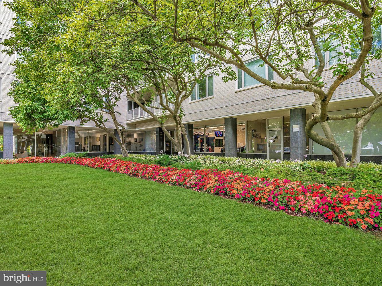 2475 VIRGINIA AVE NW #917, WASHINGTON, District Of Columbia 20037, 1 Bedroom Bedrooms, ,1 BathroomBathrooms,Residential,For sale,2475 VIRGINIA AVE NW #917,DCDC2212558 MLS # DCDC2212558