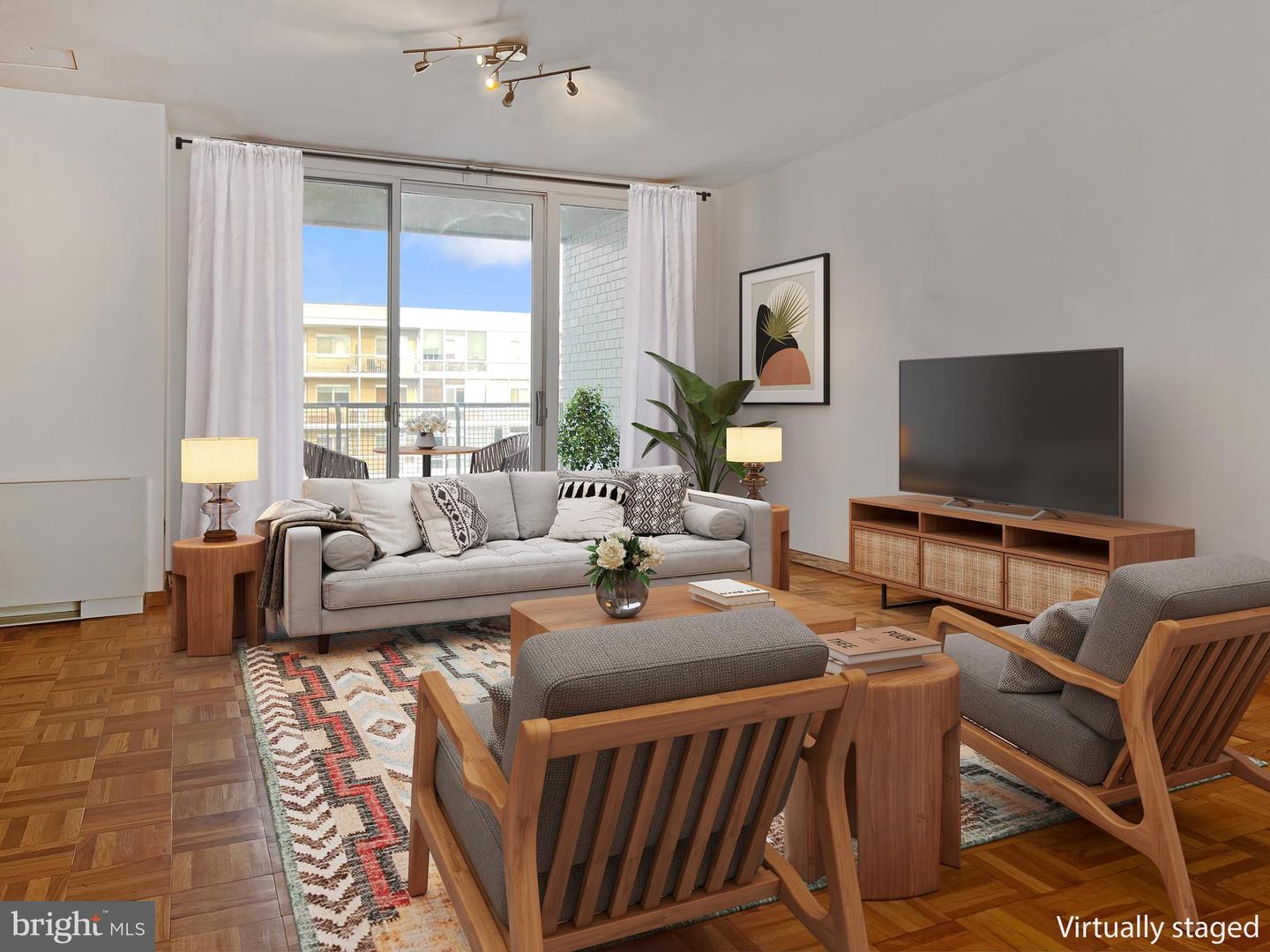 2475 VIRGINIA AVE NW #917, WASHINGTON, District Of Columbia 20037, 1 Bedroom Bedrooms, ,1 BathroomBathrooms,Residential,For sale,2475 VIRGINIA AVE NW #917,DCDC2212558 MLS # DCDC2212558