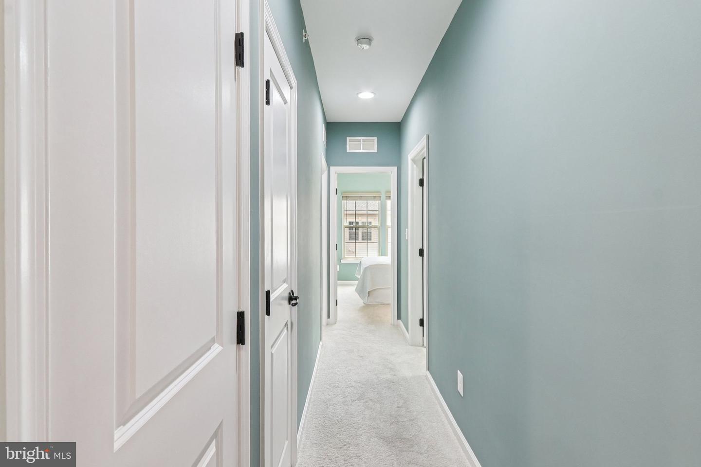 42127 PIEBALD SQ, ALDIE, Virginia 20105, 2 Bedrooms Bedrooms, 4 Rooms Rooms,2 BathroomsBathrooms,Residential,For sale,42127 PIEBALD SQ,VALO2103328 MLS # VALO2103328