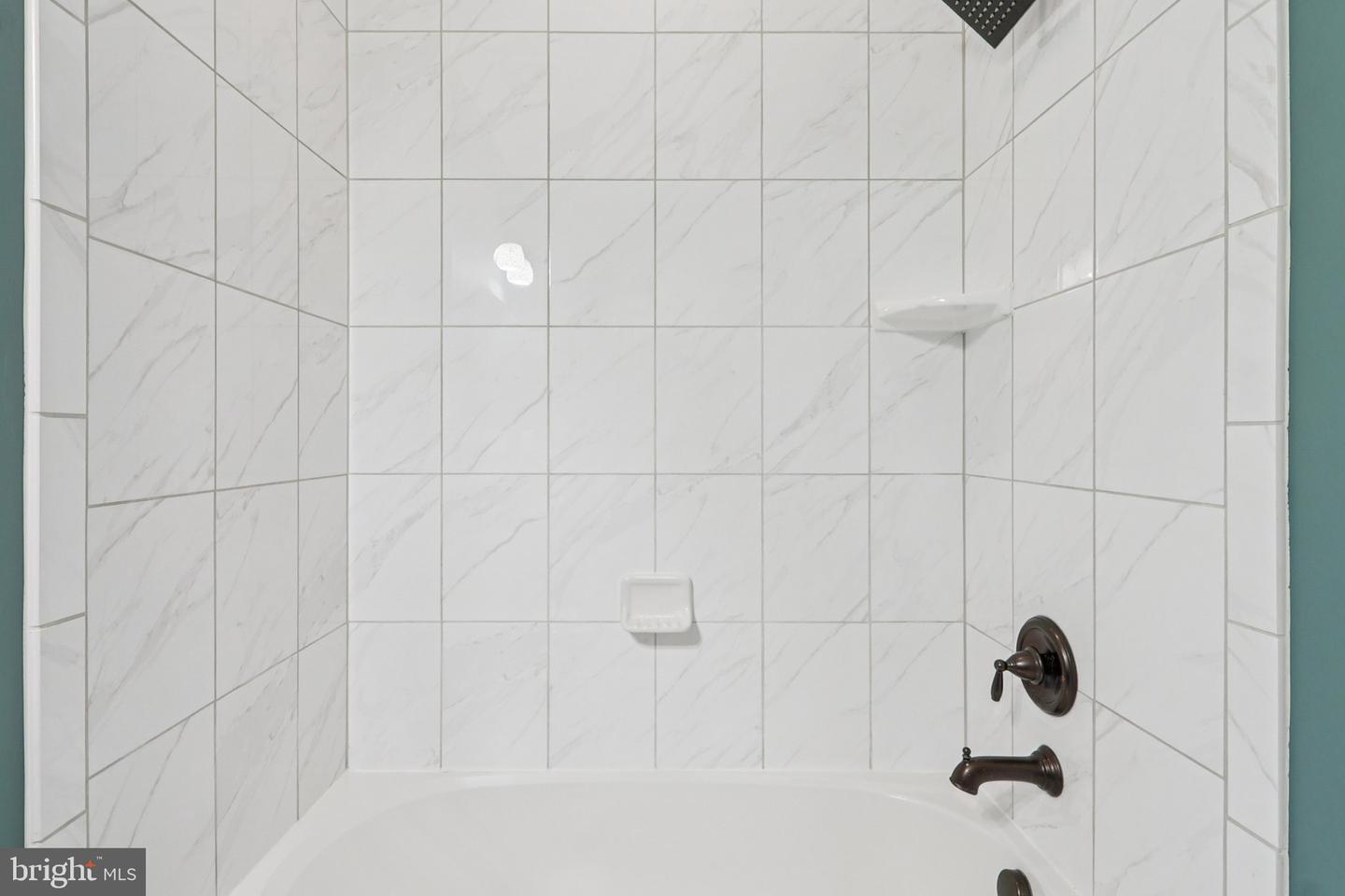 42127 PIEBALD SQ, ALDIE, Virginia 20105, 2 Bedrooms Bedrooms, 4 Rooms Rooms,2 BathroomsBathrooms,Residential,For sale,42127 PIEBALD SQ,VALO2103328 MLS # VALO2103328