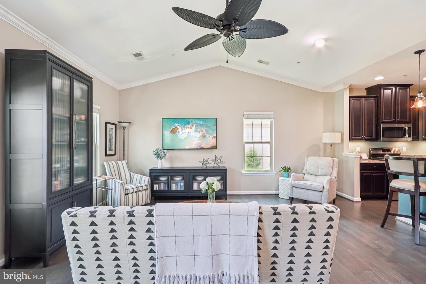 42127 PIEBALD SQ, ALDIE, Virginia 20105, 2 Bedrooms Bedrooms, 4 Rooms Rooms,2 BathroomsBathrooms,Residential,For sale,42127 PIEBALD SQ,VALO2103328 MLS # VALO2103328