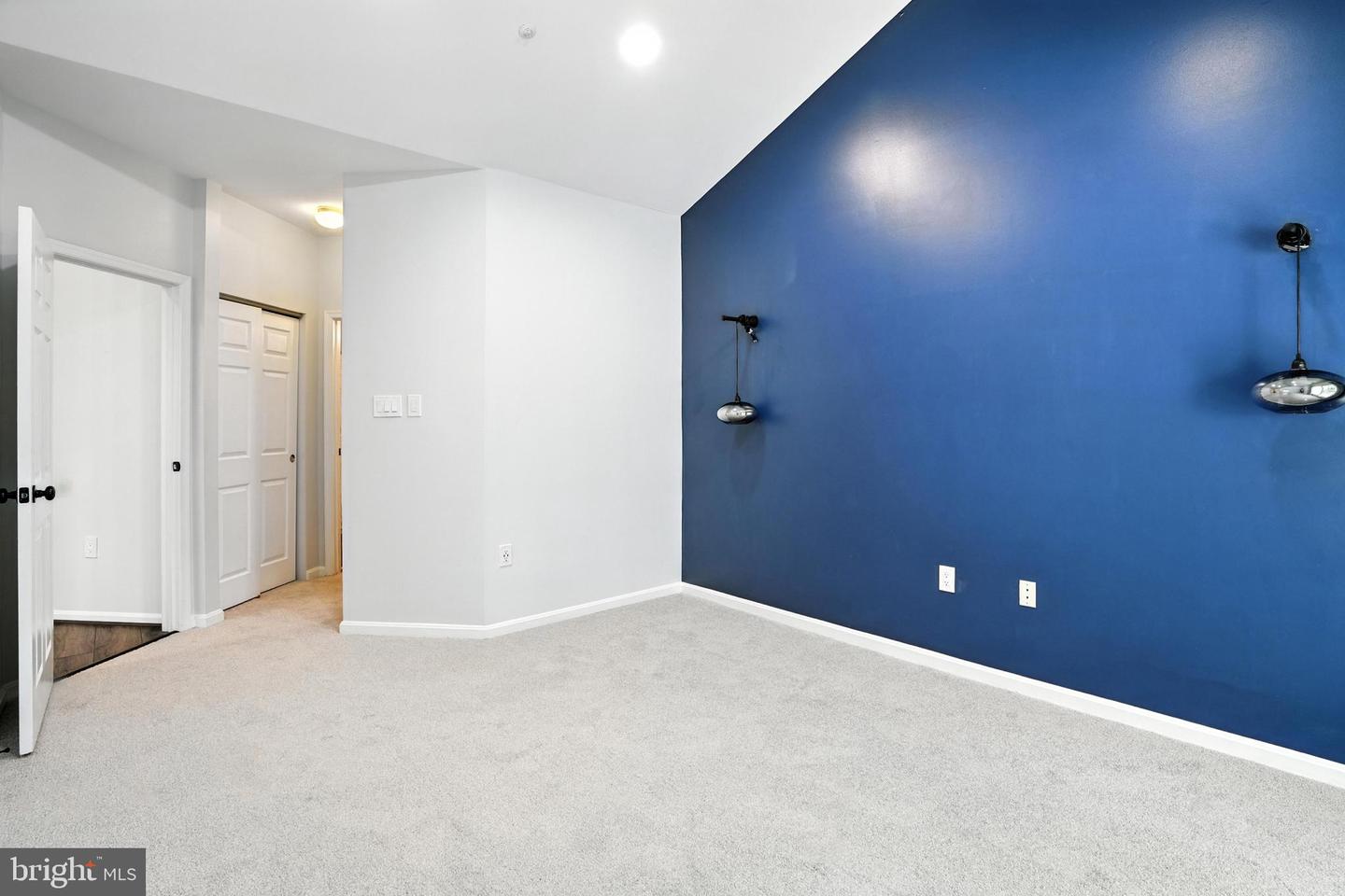 4138 FOUNTAINSIDE LN #A302, FAIRFAX, Virginia 22030, 3 Bedrooms Bedrooms, ,2 BathroomsBathrooms,Residential,For sale,4138 FOUNTAINSIDE LN #A302,VAFX2258158 MLS # VAFX2258158