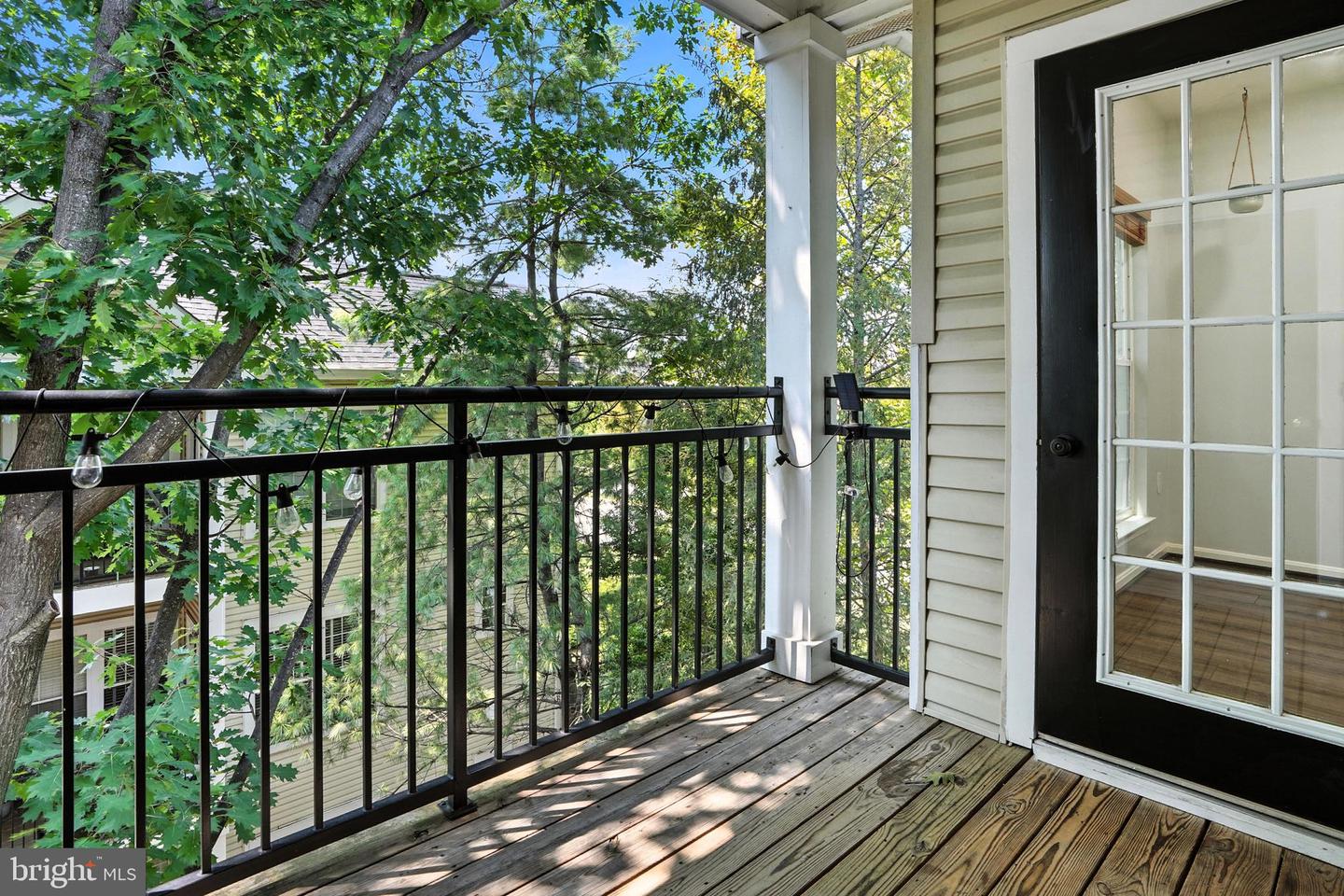 4138 FOUNTAINSIDE LN #A302, FAIRFAX, Virginia 22030, 3 Bedrooms Bedrooms, ,2 BathroomsBathrooms,Residential,For sale,4138 FOUNTAINSIDE LN #A302,VAFX2258158 MLS # VAFX2258158