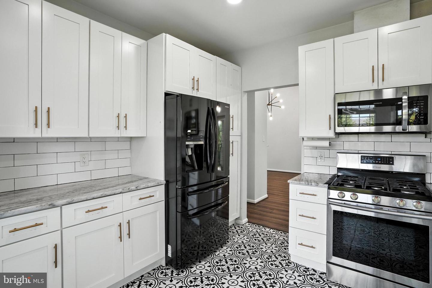 4138 FOUNTAINSIDE LN #A302, FAIRFAX, Virginia 22030, 3 Bedrooms Bedrooms, ,2 BathroomsBathrooms,Residential,For sale,4138 FOUNTAINSIDE LN #A302,VAFX2258158 MLS # VAFX2258158