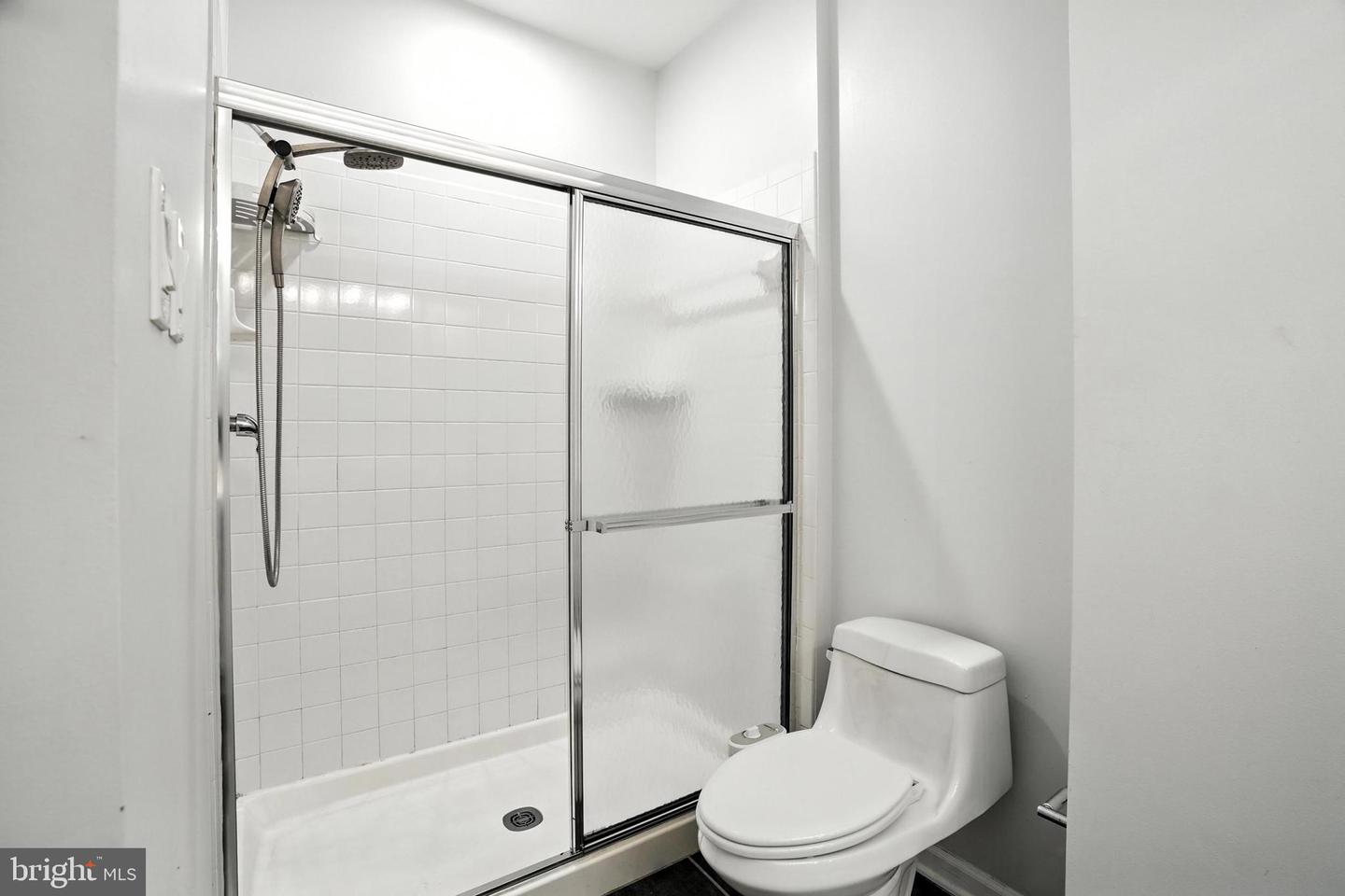 4138 FOUNTAINSIDE LN #A302, FAIRFAX, Virginia 22030, 3 Bedrooms Bedrooms, ,2 BathroomsBathrooms,Residential,For sale,4138 FOUNTAINSIDE LN #A302,VAFX2258158 MLS # VAFX2258158