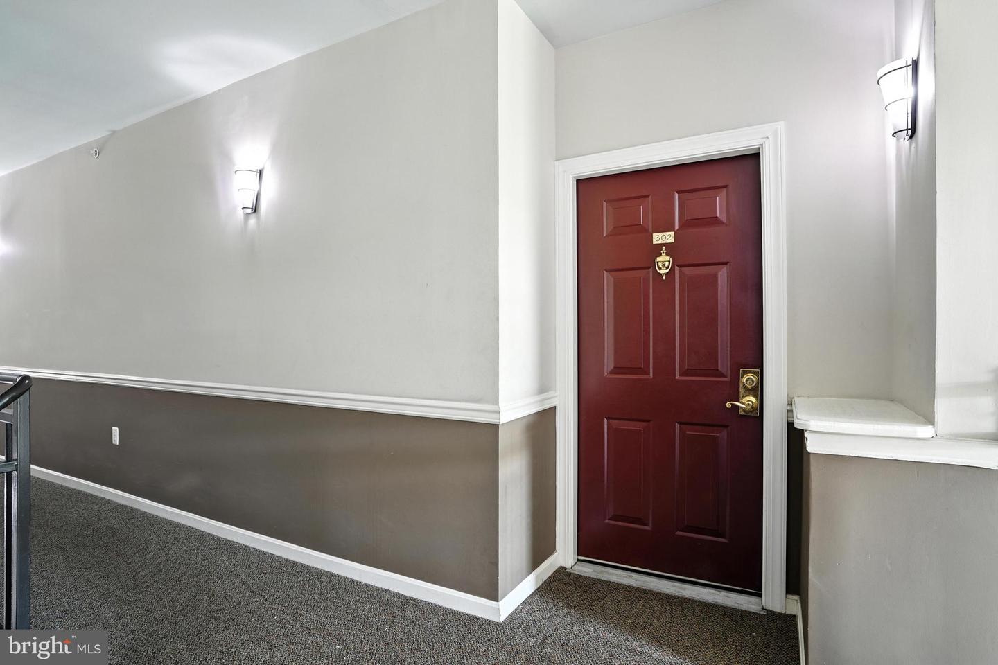 4138 FOUNTAINSIDE LN #A302, FAIRFAX, Virginia 22030, 3 Bedrooms Bedrooms, ,2 BathroomsBathrooms,Residential,For sale,4138 FOUNTAINSIDE LN #A302,VAFX2258158 MLS # VAFX2258158
