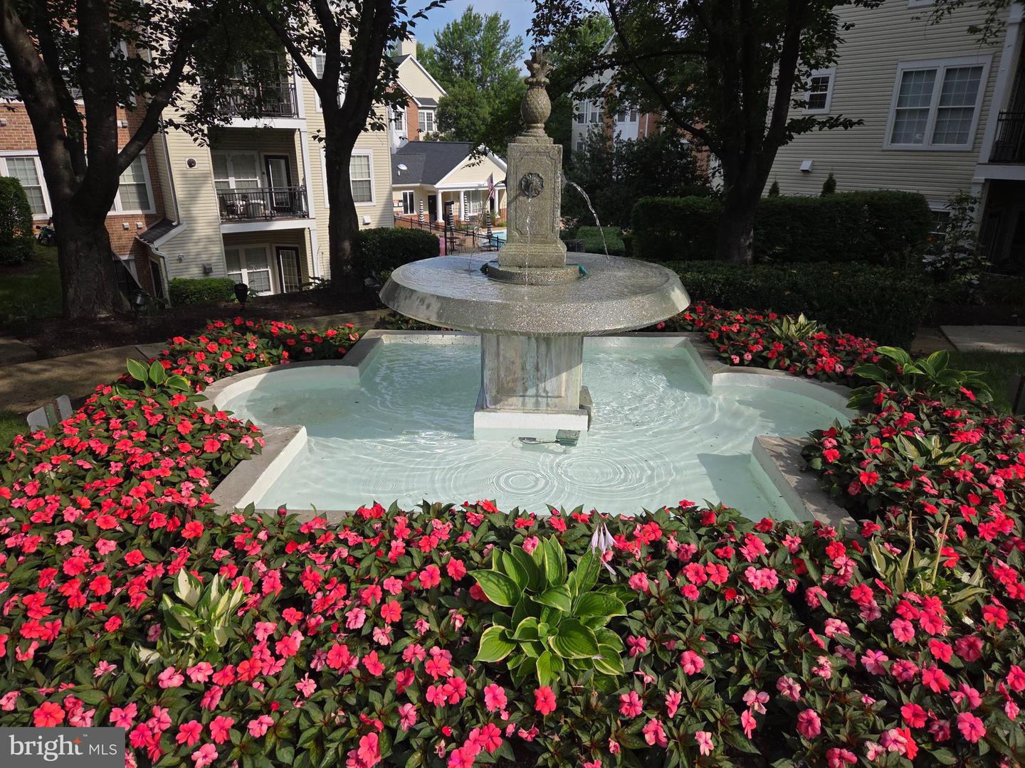 4138 FOUNTAINSIDE LN #A302, FAIRFAX, Virginia 22030, 3 Bedrooms Bedrooms, ,2 BathroomsBathrooms,Residential,For sale,4138 FOUNTAINSIDE LN #A302,VAFX2258158 MLS # VAFX2258158
