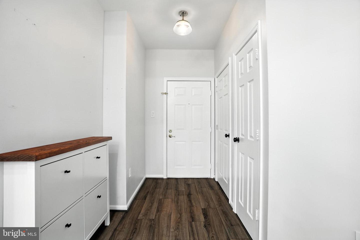4138 FOUNTAINSIDE LN #A302, FAIRFAX, Virginia 22030, 3 Bedrooms Bedrooms, ,2 BathroomsBathrooms,Residential,For sale,4138 FOUNTAINSIDE LN #A302,VAFX2258158 MLS # VAFX2258158