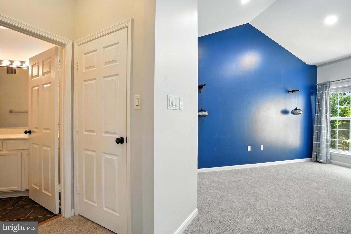 4138 FOUNTAINSIDE LN #A302, FAIRFAX, Virginia 22030, 3 Bedrooms Bedrooms, ,2 BathroomsBathrooms,Residential,For sale,4138 FOUNTAINSIDE LN #A302,VAFX2258158 MLS # VAFX2258158