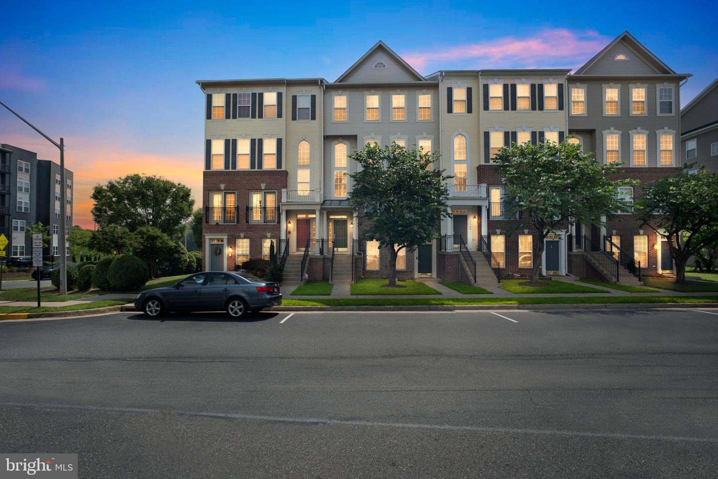 15504 JOHN DISKIN CIR #18, WOODBRIDGE, Virginia 22191, 3 Bedrooms Bedrooms, ,2 BathroomsBathrooms,Residential,For sale,15504 JOHN DISKIN CIR #18,VAPW2100238 MLS # VAPW2100238
