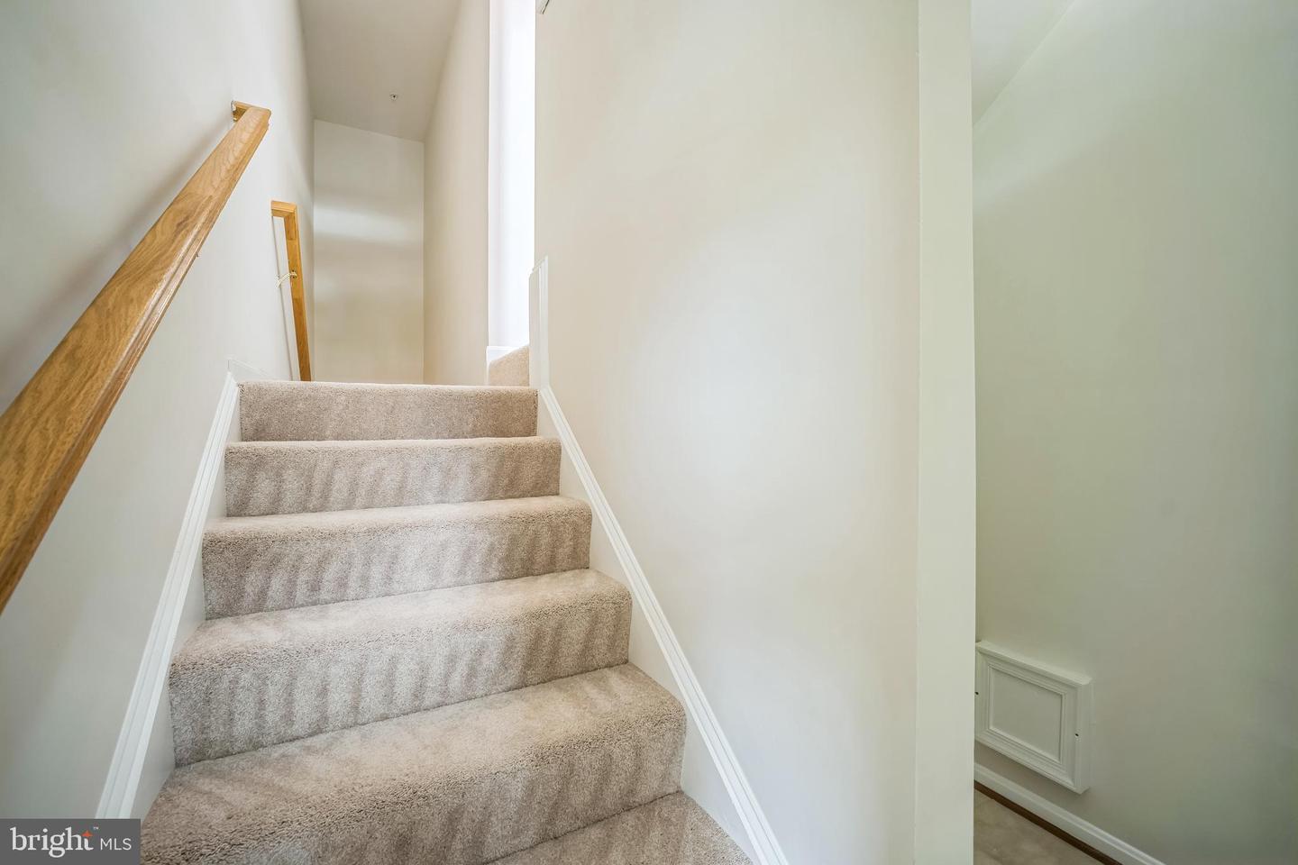 15504 JOHN DISKIN CIR #18, WOODBRIDGE, Virginia 22191, 3 Bedrooms Bedrooms, ,2 BathroomsBathrooms,Residential,For sale,15504 JOHN DISKIN CIR #18,VAPW2100238 MLS # VAPW2100238