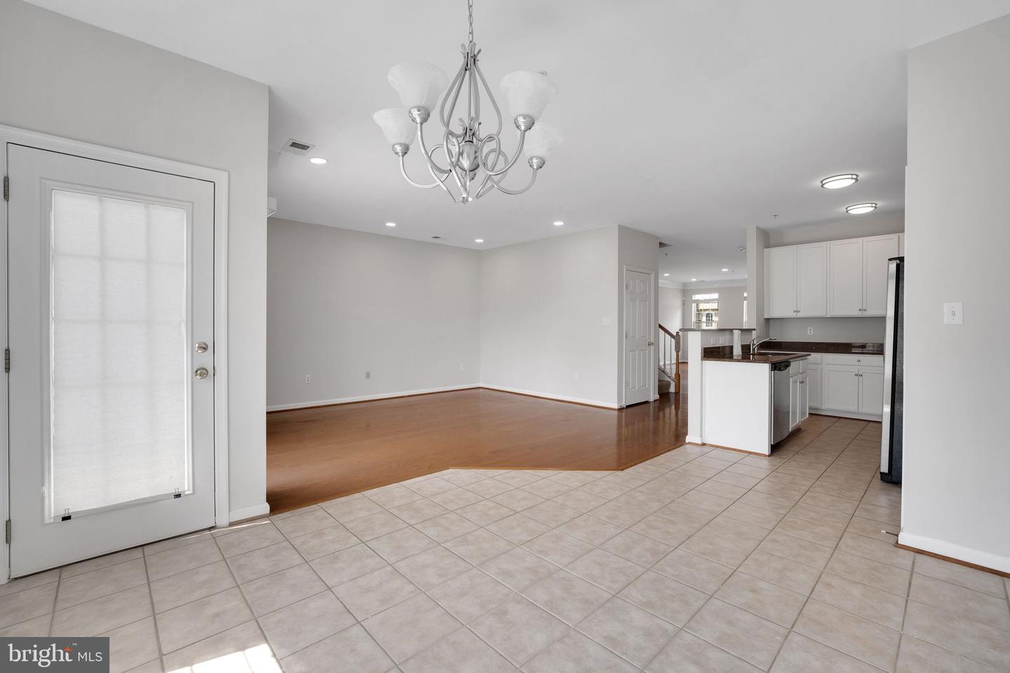 15504 JOHN DISKIN CIR #18, WOODBRIDGE, Virginia 22191, 3 Bedrooms Bedrooms, ,2 BathroomsBathrooms,Residential,For sale,15504 JOHN DISKIN CIR #18,VAPW2100238 MLS # VAPW2100238
